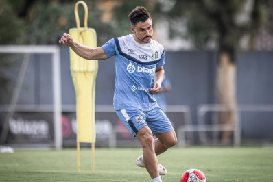 Justiça determina que o Santos deposite 30% do salário de Willian Bigode em caso de criptomoedas