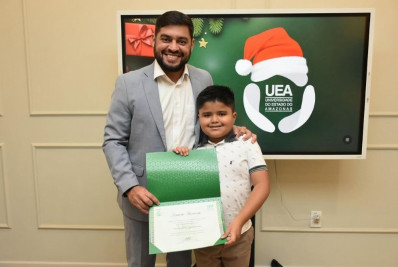 'Pequeno gênio' brasileiro é aprovado em universidade aos 11 anos