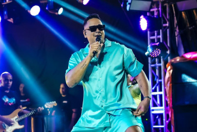 Final de semana com Xanddy Harmonia apresentando o melhor do axé 