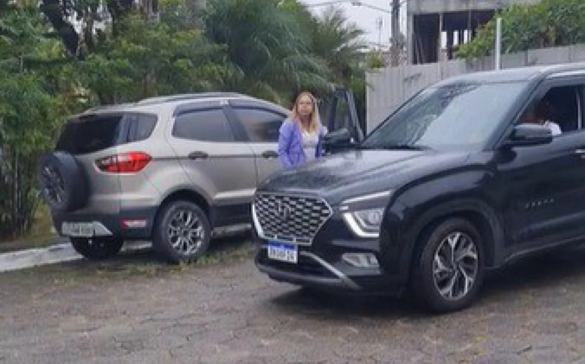 Defensora pública aposentada chama entregadores de \'macacos\'