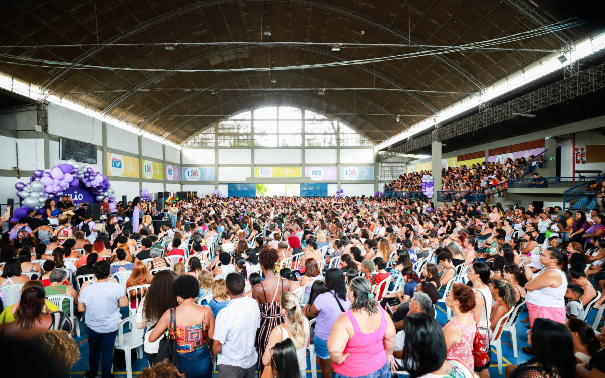 Mais de três mil mulheres estiveram presentes na aula inaugural dos cursos de capacitação das Casas da Mulher Carioca - Marco Antonio Lima / Prefeitura do Rio