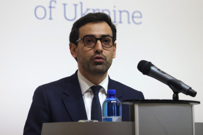 França quer que China envie 'mensagens claras' à Rússia sobre guerra na Ucrânia