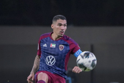 Vasco avalia entrar na briga com o Botafogo e iniciar negociações com Allan