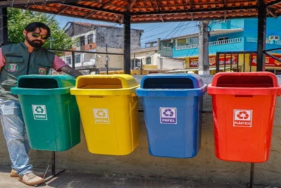 Coletores de lixo reciclável espalhados em Mangaratiba