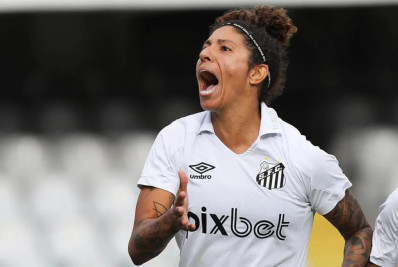 Acertada com o Flamengo, Cristiane se despede do Santos: 'Especial'