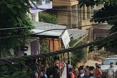 Após enchente em Meriti, moradores fazem arrecadação de doações para população afetada