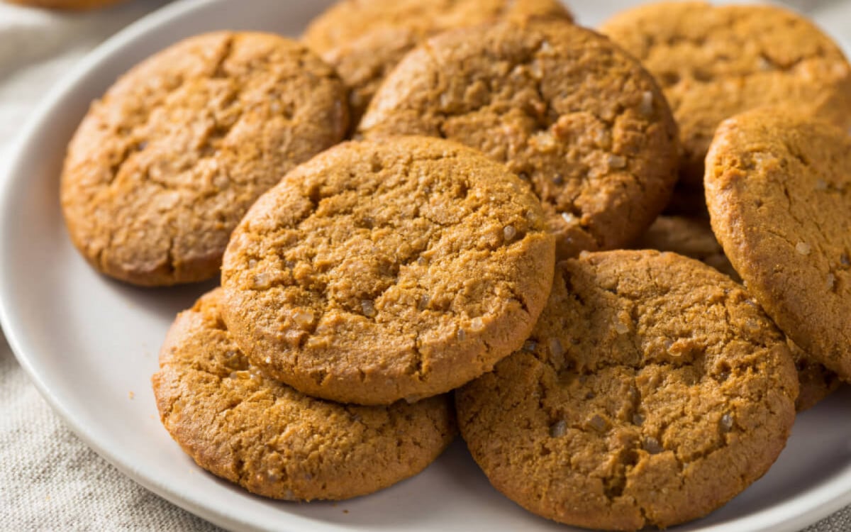 Biscoito de arroz (Imagem: Brent Hofacker | Shutterstock)