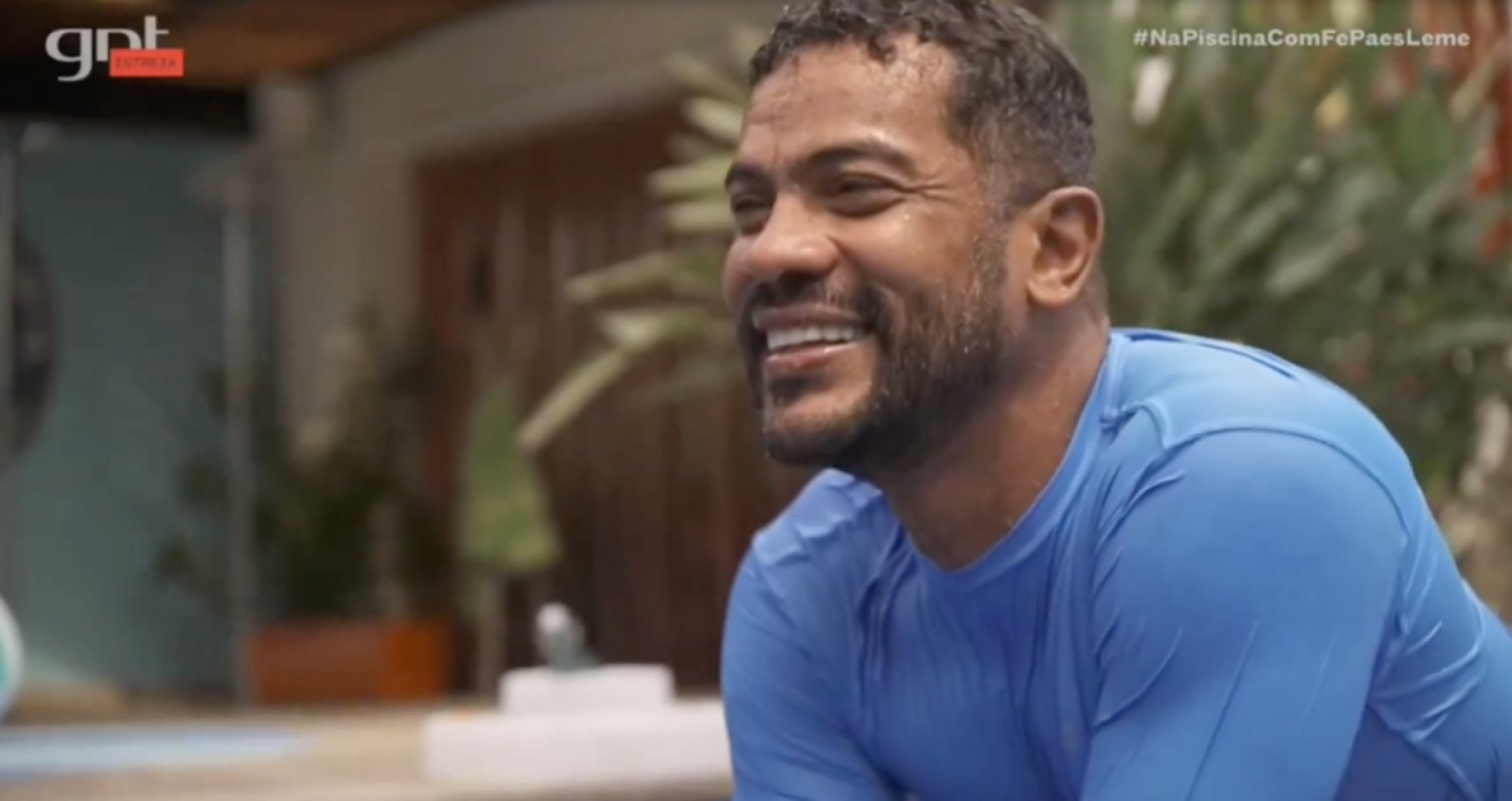 Samuel de Assis reflete sobre relacionamento aberto no programa de estreia do 'Na Piscina com Fe Paes Leme', da GNT - Reprodução