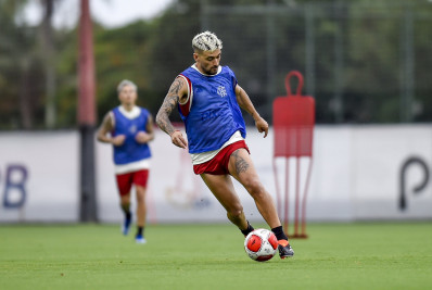 Jogador do Orlando City revela aposta com Arrascaeta, do Flamengo