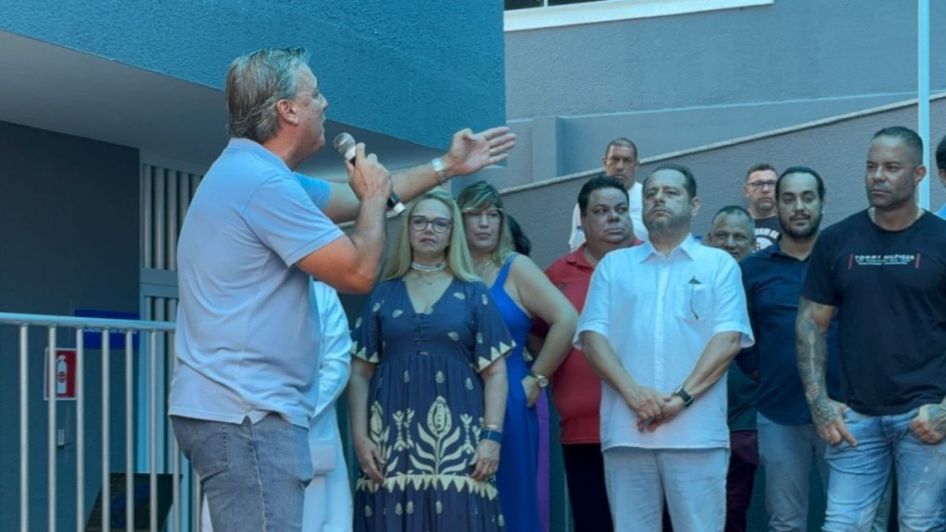 Prefeito Alexandre Martins discursa durante inauguração - Renata Cristiane 