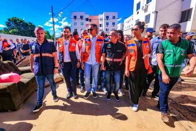 Prefeito Waguinho recebe comitiva do Governo Federal para minimizar impactos das fortes chuvas em Belford Roxo