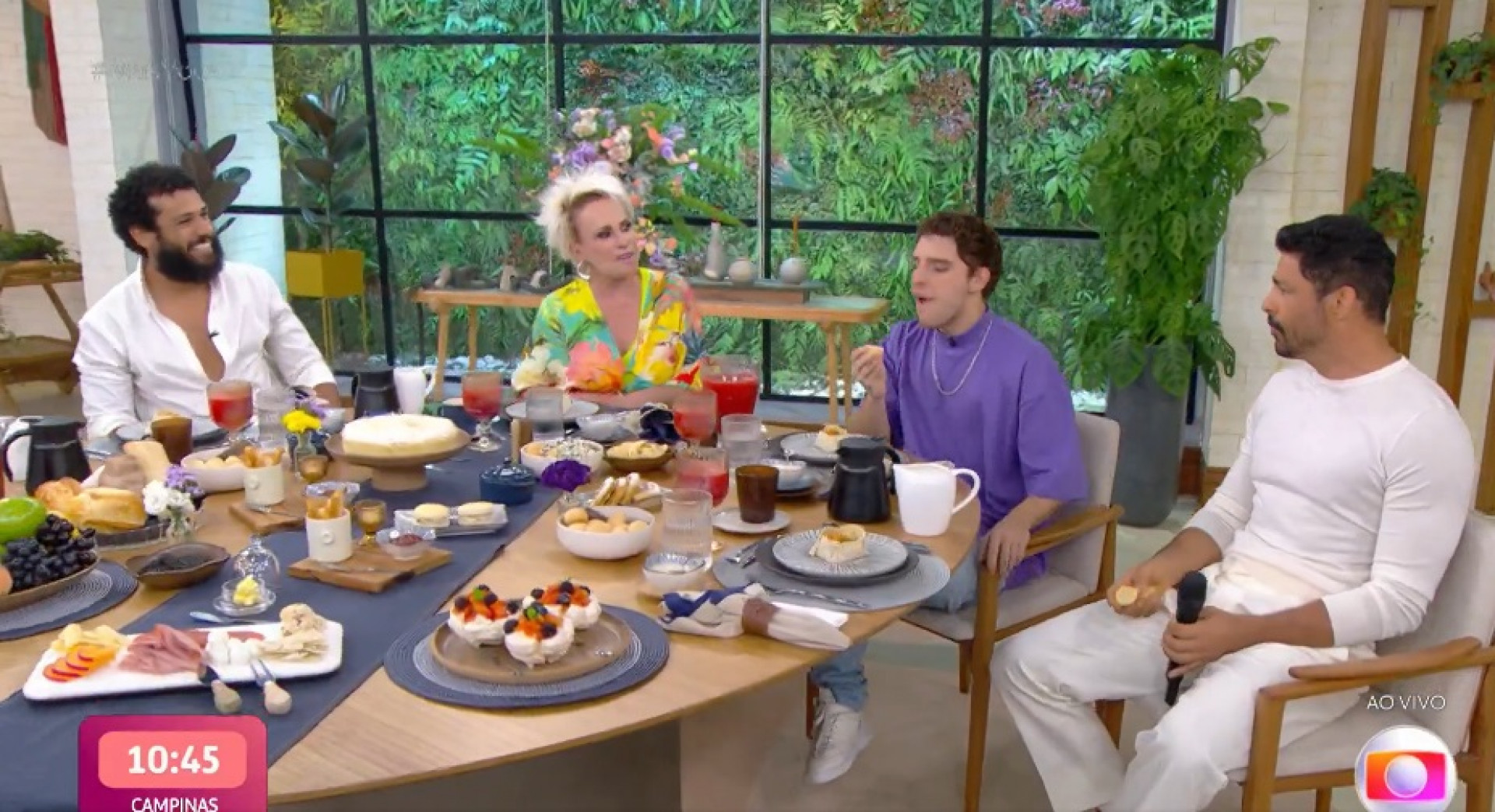 Cauã Reymond surpreende Ana Maria Braga no 'Mais Você' - Reprodução da TV Globo