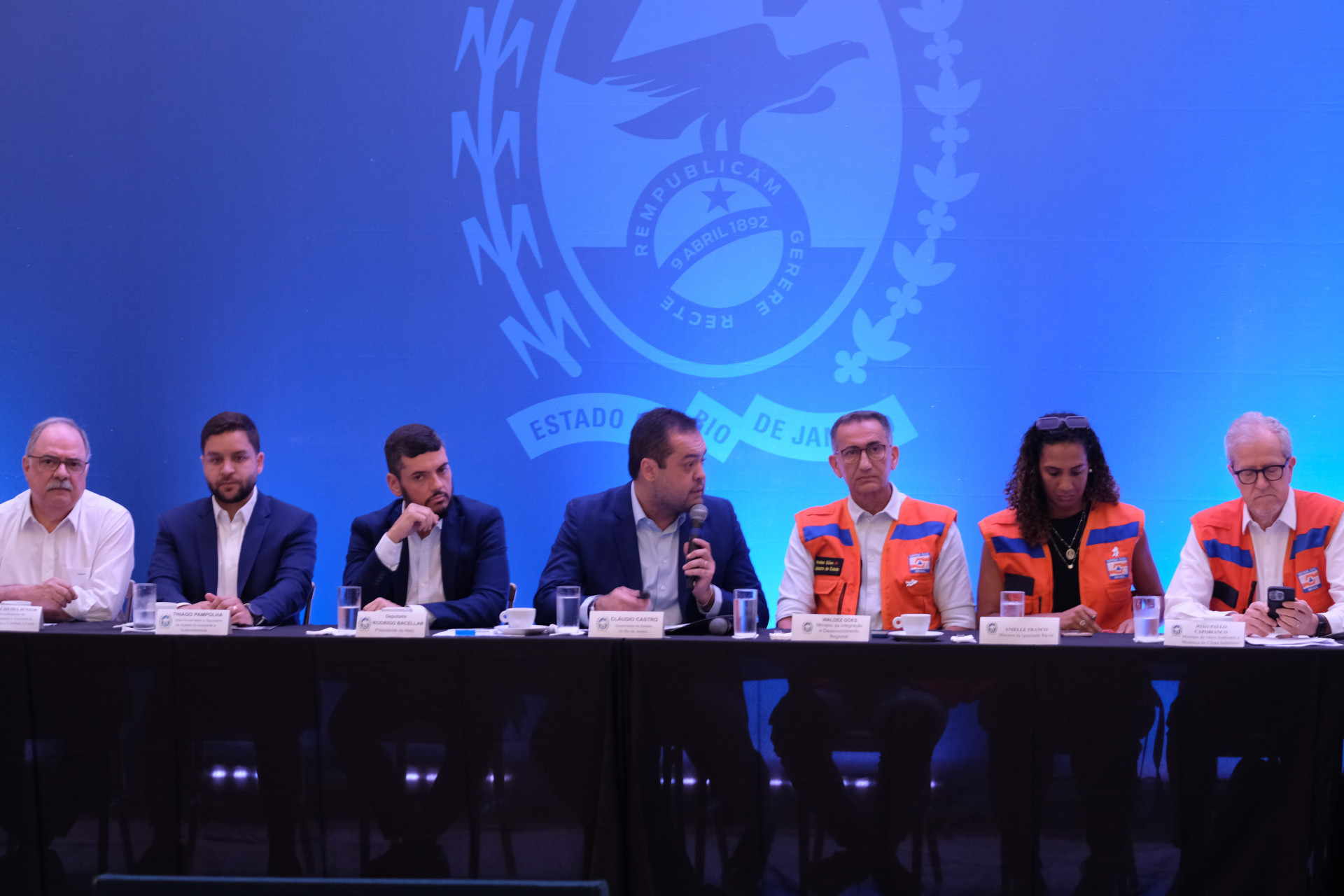 Governador Cl&aacute;udio Castro se reuniu com ministros e prefeitos no Pal&aacute;cio Guanabara, nesta ter&ccedil;a-feira (16) - Pedro Ivo/Ag&ecirc;ncia O Dia                                                                                                                                                                                                                                                  