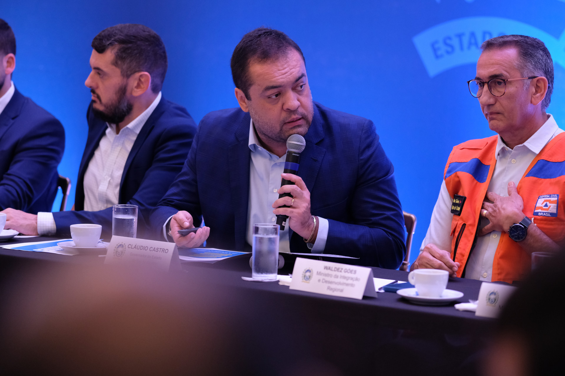 Governador Cl&aacute;udio Castro se reuniu com ministros e prefeitos no Pal&aacute;cio Guanabara, nesta ter&ccedil;a-feira (16) - Pedro Ivo/Ag&ecirc;ncia O Dia                                                                                                                                                                                                                                            