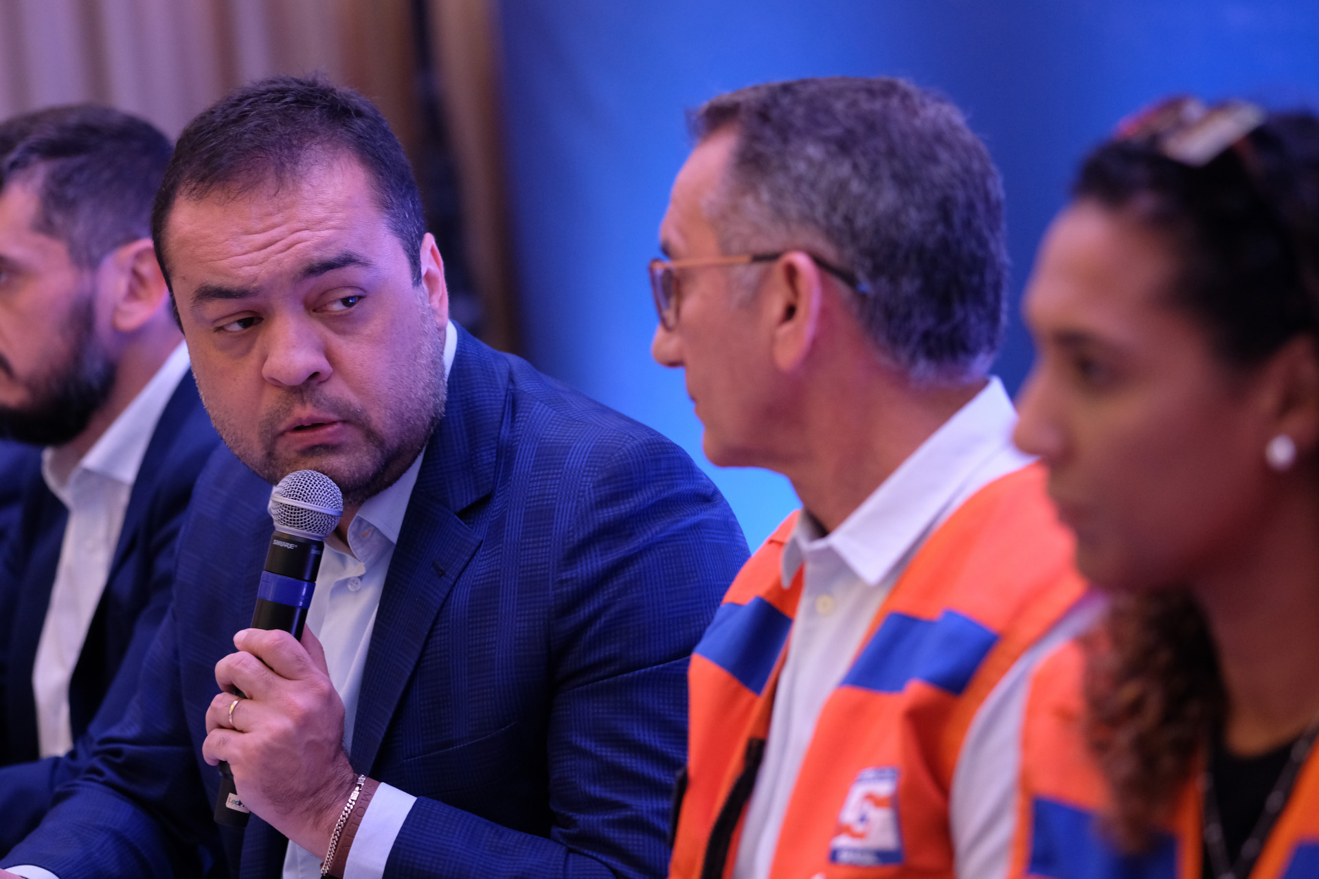 Governador Cl&aacute;udio Castro se reuniu com ministros e prefeitos no Pal&aacute;cio Guanabara, nesta ter&ccedil;a-feira (16) - Pedro Ivo / Ag&ecirc;ncia O Dia                                                                                                                                                                                                                                                   