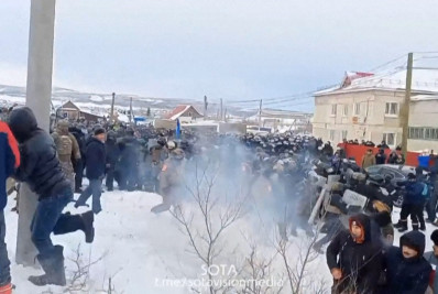 Condenação de opositor provoca confrontos em pequena cidade russa