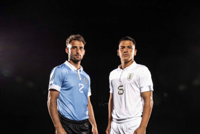 Uruguai apresenta uniformes em homenagem ao centenário do ouro olímpico de 1924