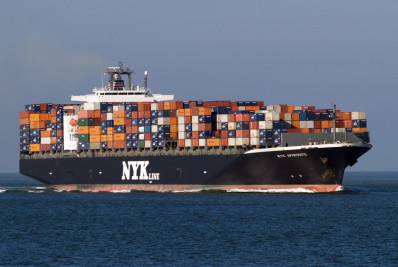 Três maiores companhias de navegação japonesas suspendem passagens pelo Mar Vermelho após confrontos