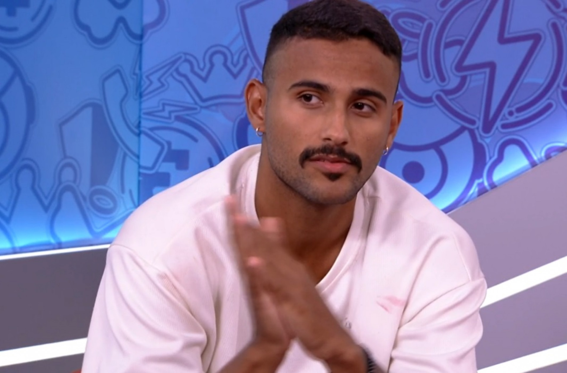 Lucas Pizane participa do 'Bate-Papo BBB' - Reprodução de vídeo