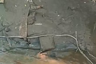 Corpo é encontrado dentro de canal na entrada de Belford Roxo