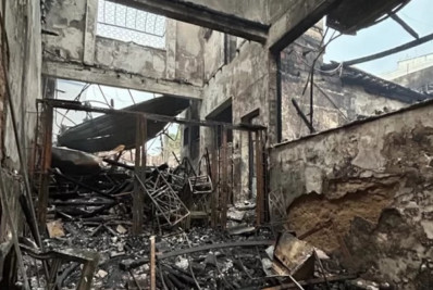 Incêndio destrói casa de festas na Praça da Bandeira