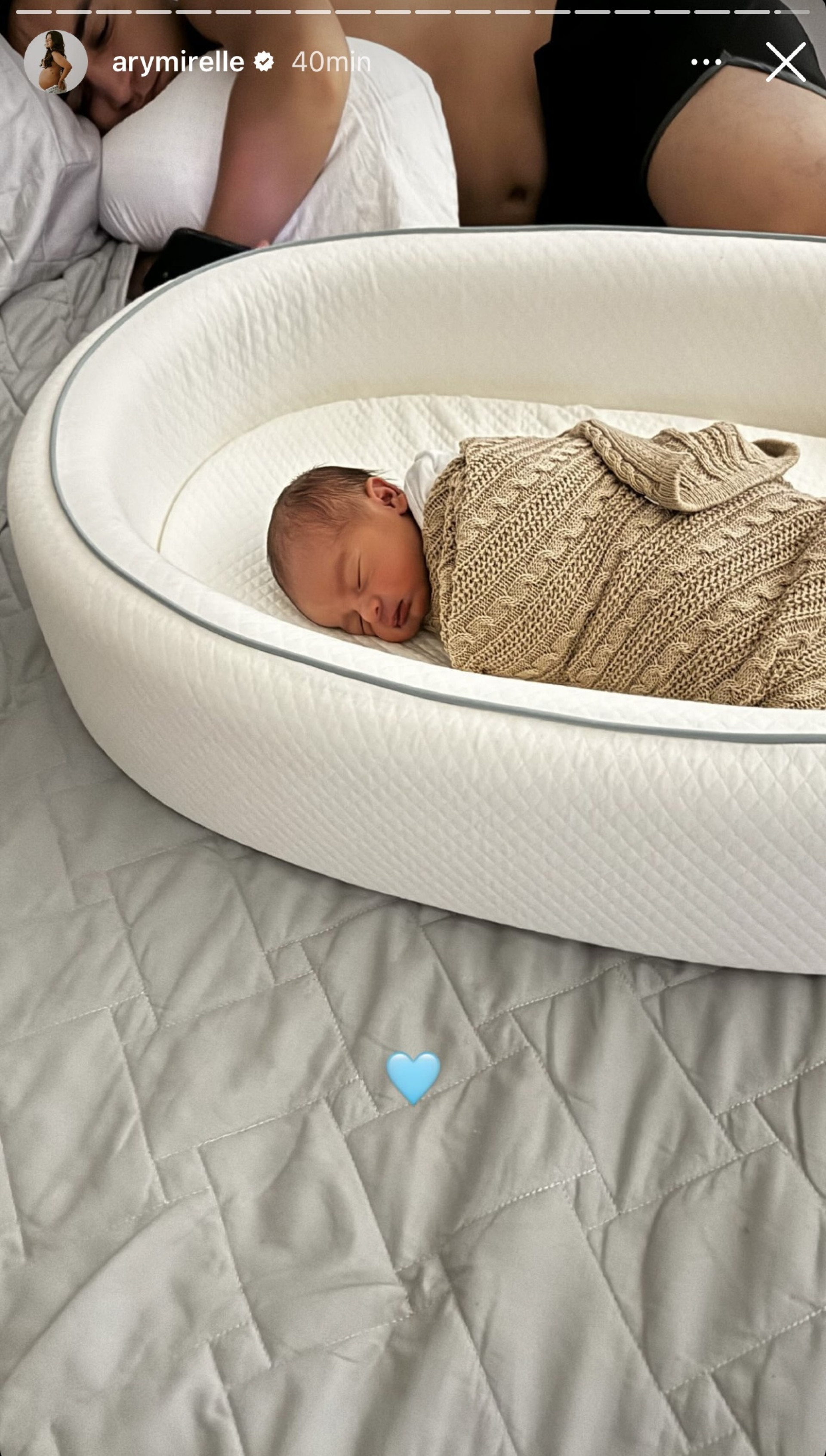 Ary Mirelle mostra o filho, Jorge - Reprodução