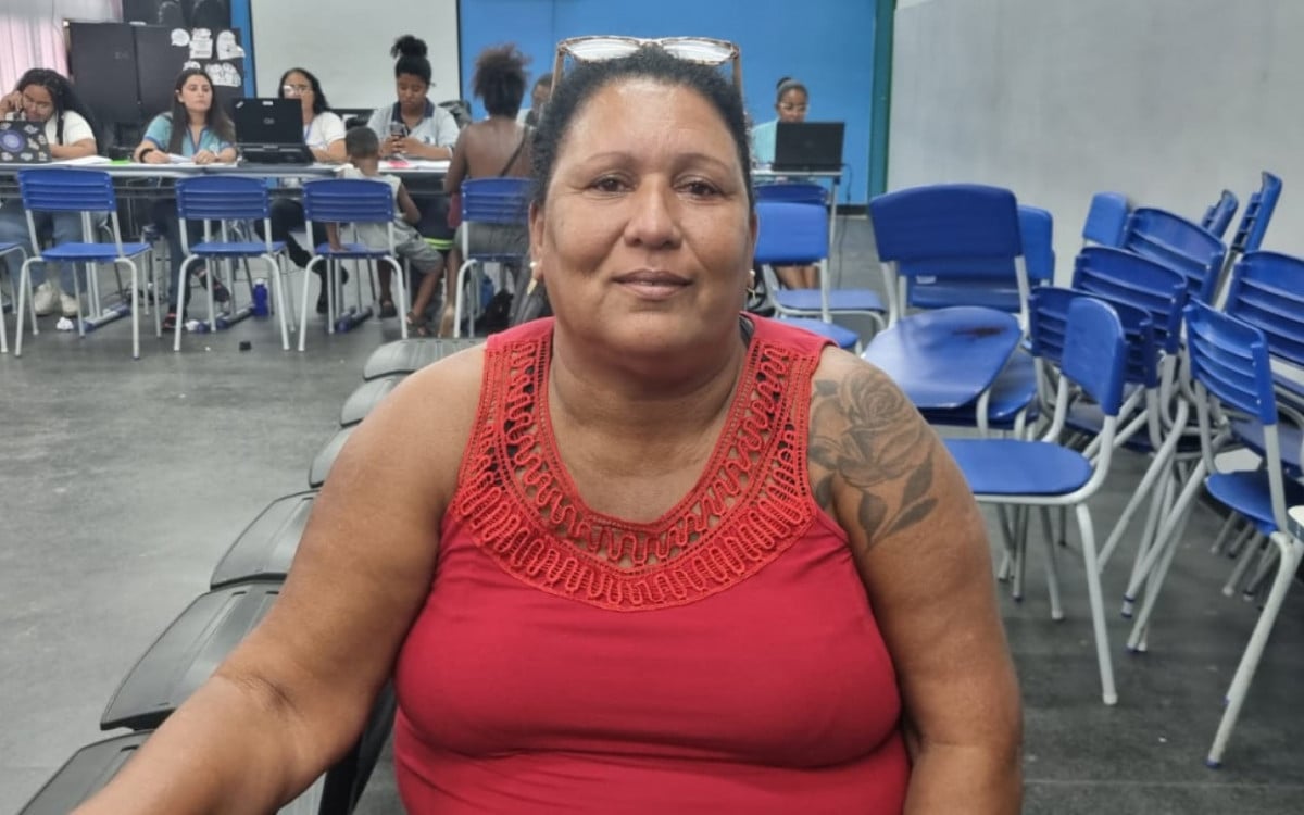 Moradores de Magé assinam contrato de moradia nova e água tratada  - Divulgação
