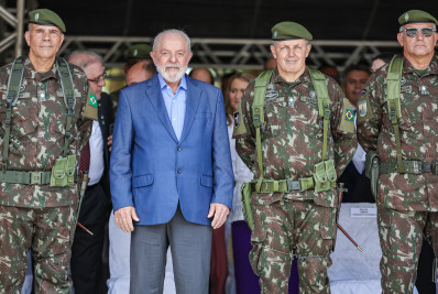 Lula faz aceno às Forças e enaltece atuação do Exército em área questionada por ambientalistas