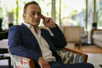 Embaixador francês para direitos LGBTQIA+ está no Brasil e busca aliança