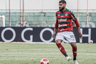 Zagueiro da Portuguesa projeta partida contra o Fluminense no Carioca: 'Objetivo de somar pontos'