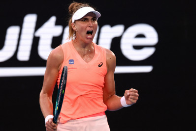 Bia Haddad vence nas duplas e avança para as oitavas do Australian Open