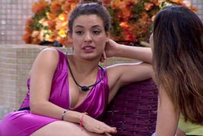 Beatriz explica o que é o rapa para Wanessa Camargo e revela que vendia CD pirada da cantora no camelô