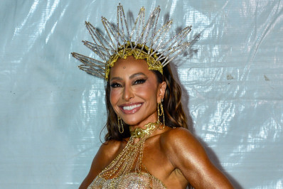 Sabrina Sato comemora presença da Vila Isabel em ensaio da Gaviões da Fiel: 'Estou muito feliz'