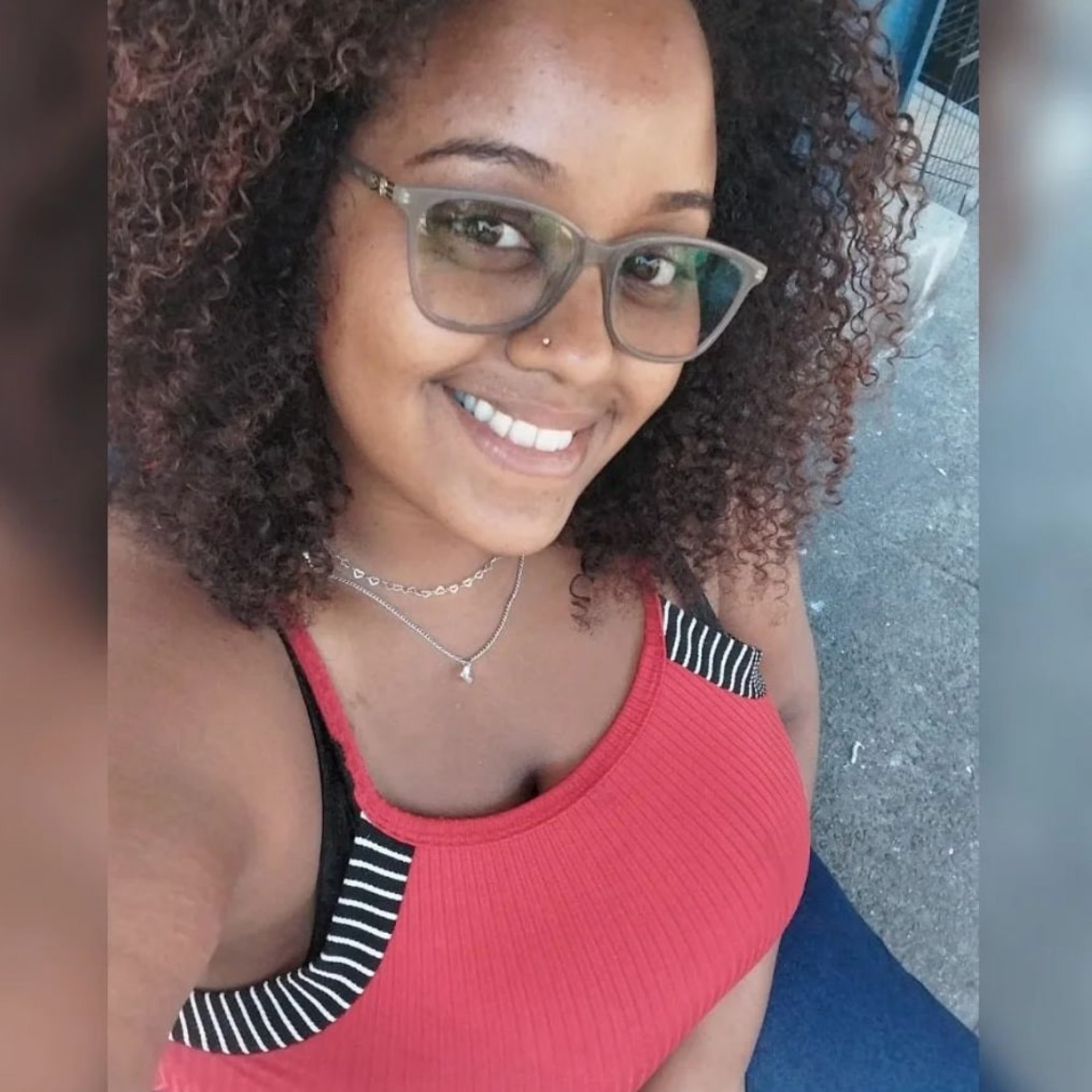 Nathália Luciano, de 34 anos, deixou duas filhas, uma de 7 e outra de 16 anos - Arquivo Pessoal