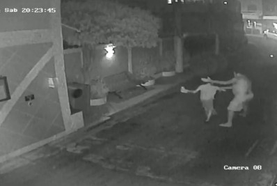 Vídeo: menino de 8 anos é agredido com tapas na cabeça por vizinho em Nova Iguaçu