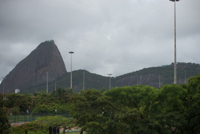 Rio amanhece com mais um dia de chuva e temperaturas amenas; veja a previsão