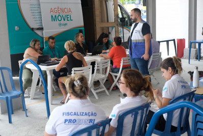 Ilha do Governador recebe ação para orientar moradores que tiveram prejuízo com falta de luz