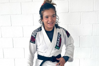 Após brilhar no último Mundial da CBJJE, faixa-preta elogia trabalho da confederação