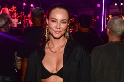 Paolla Oliveira, Bruna Marquezine e mais famosos curtem Ensaios da Anitta