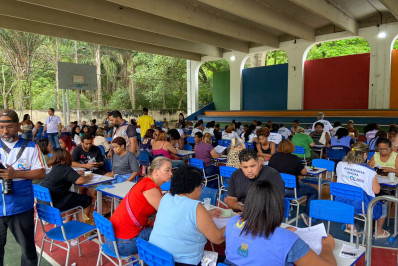 População afetada pelas chuvas em Caxias é atendida pelo RJ para Todos