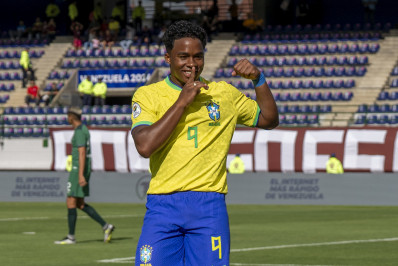 Pai de Endrick comemora gol do filho na Seleção pré-olímpica: 'Garoto abençoado'