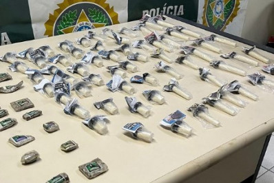 Policiais civis da 93ª DP apreendem drogas no bairro Santo Agostinho