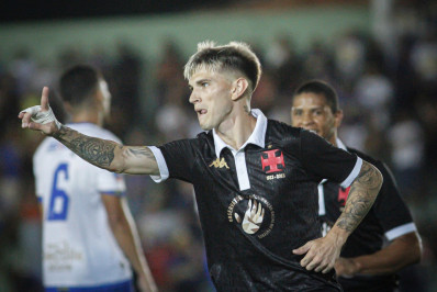 Após conversa, Vasco não conta com Orellano e busca solução