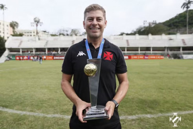 Vasco define novo treinador para categoria sub-20