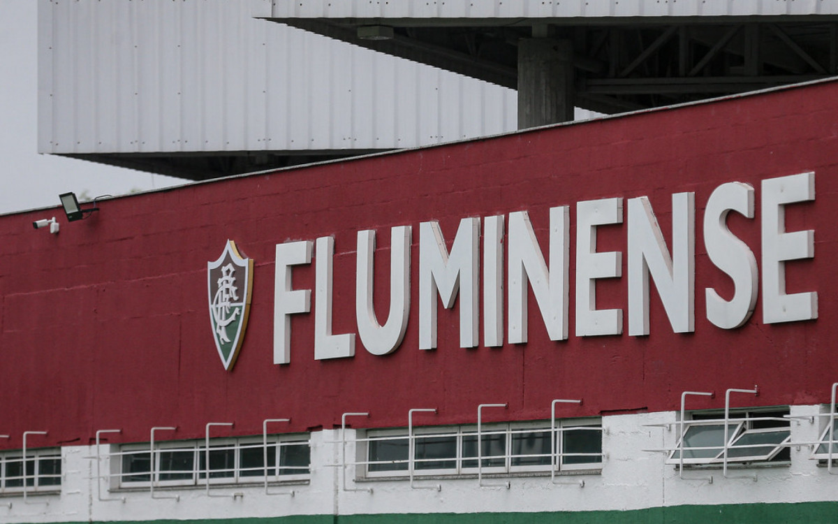 Fluminense busca aumento de patrocínio master para 2024 - Lucas Merçon/Fluminense FC