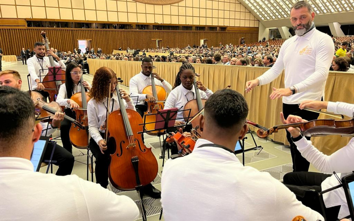 A Orquestra Maré do Amanhã foi fundada em 2010
