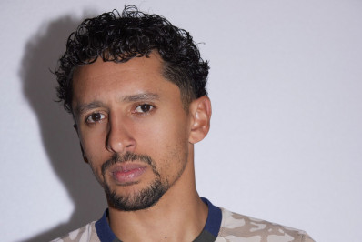 PSG apresenta e estreia quarto uniforme da temporada 20203/24