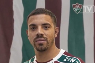 Fluminense anuncia a contratação de David Terans