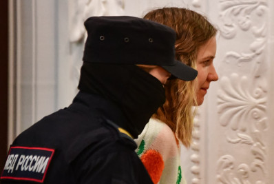 Justiça russa condena a 27 anos de prisão acusada de matar blogueiro nacionalista