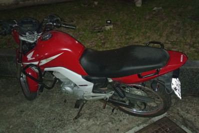 Policiais do 29º BPM impedem furto de moto na Beira-Rio